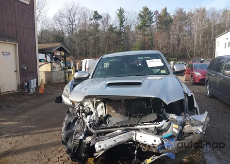 2019 Toyota Tacoma Trd Sport из США, поврежденный, VIN 3TMCZ5AN6KM240440